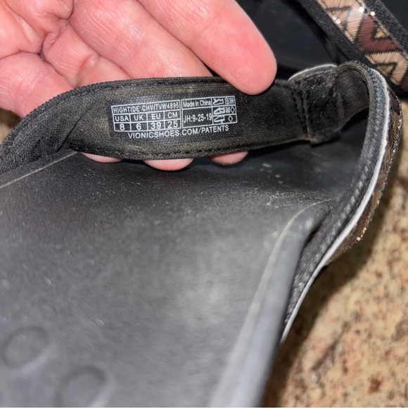 Vionic Black and Brown Sandals - Picture 6 of 6